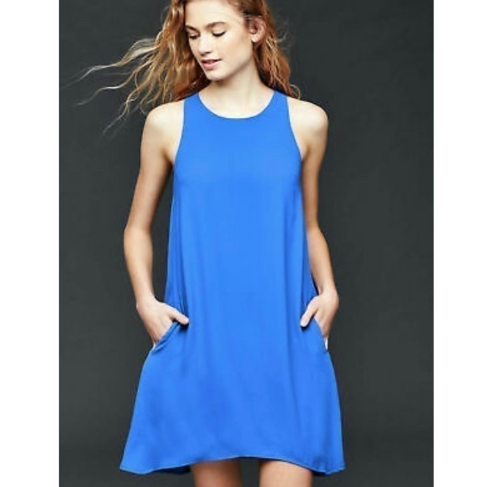 EUC Gap racerback, lined, swing dress with pockets.